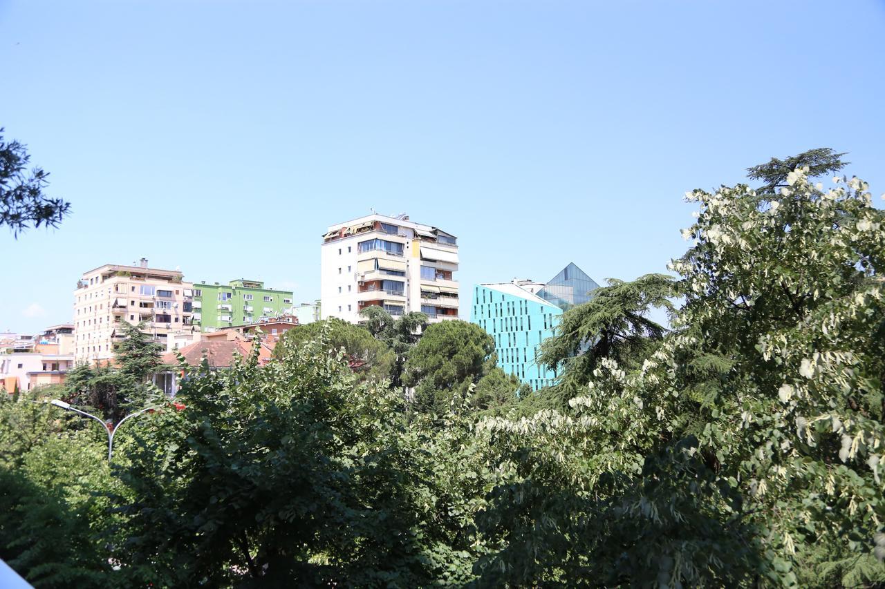 Big Ben Luxury Bllok Apartment Tiranë Ngoại thất bức ảnh